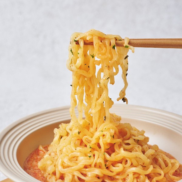 三養 (大盛カップ) ロゼプルタク炒め麺 105g 韓国人気カップ麺 辛さマイルド