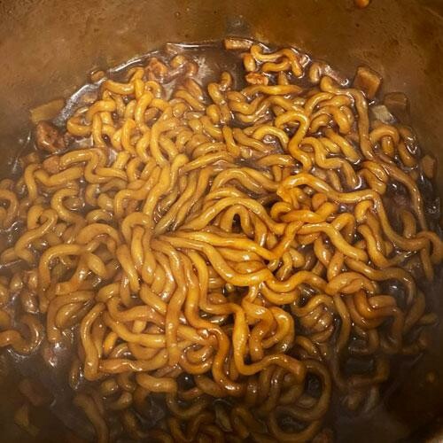 オットギ チャシュレン 145g チャジャン麺 韓国ジャージャー麺