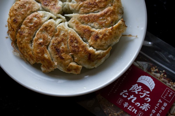 【まとめ割り】【生産地：日本】餃子のタレの素（2種×各2本）セット