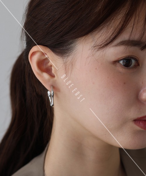 2025新作【ニュアンスフープピアス 】　アクセサリー　サージカルステンレス  ピアス