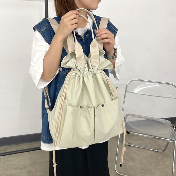 即納【再入荷】【2025新作】撥水巾着2WAYトートバッグ　撥水加工　リュックサック　2WAYバック　巾着型