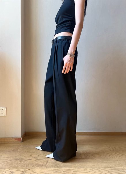 シーズン商品 トレンドの微フレアパンツ スラックス メンズ「2025新作」