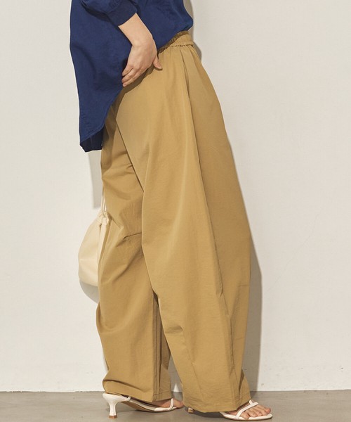 撥水シワ加工ストレッチカーブパンツ