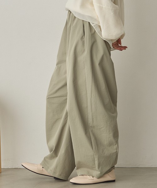 撥水シワ加工ストレッチカーブパンツ