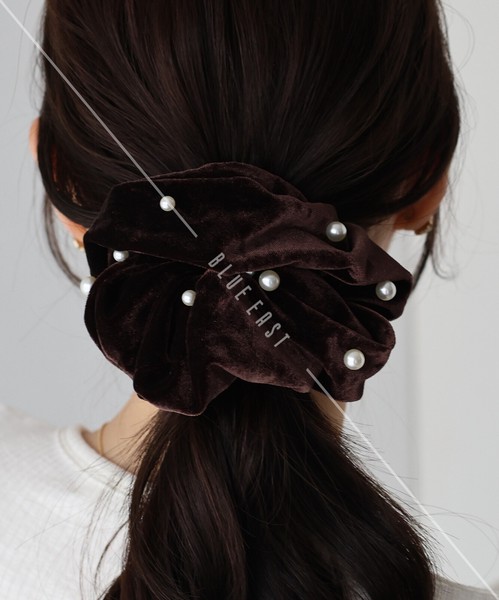 2025新作【パールベロアシュシュ】ヘアアクセサリー　シュシュ　ベロア　パール