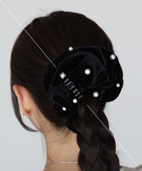 2025新作【パールベロアシュシュ】ヘアアクセサリー　シュシュ　ベロア　パール