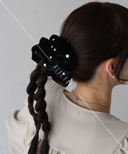 2025新作【パールベロアシュシュ】ヘアアクセサリー　シュシュ　ベロア　パール