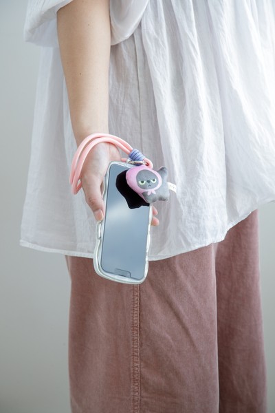 再入荷 猫 ねこ アングリーマチコトラベル／モバイルハンドストラップ