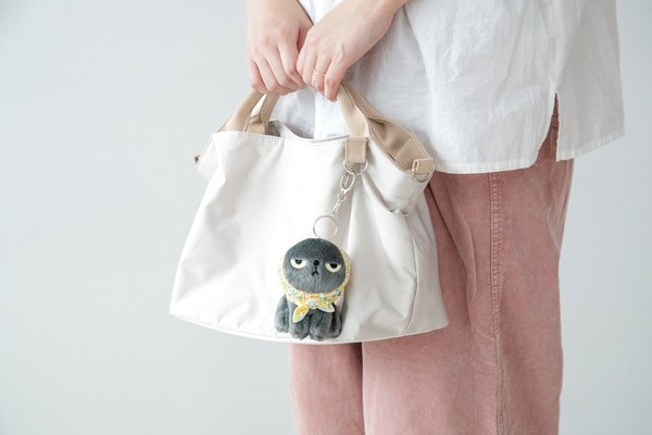 8月下旬再入荷予約 猫 ねこ ギフト かわいい アングリーマチコフラワー／花柄キーホルダー