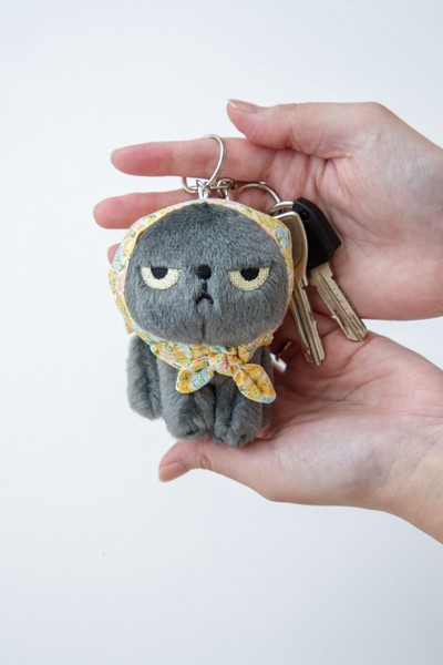 8月下旬再入荷予約 猫 ねこ ギフト かわいい アングリーマチコフラワー／花柄キーホルダー