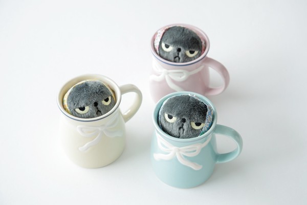 8月下旬再入荷予約 猫 ねこ ギフト かわいい アングリーマチコフラワー／花柄キーホルダー