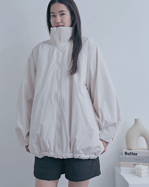 【全3色】防寒×デザイン性を両立◎袖タックリブハイネックバルーンコート　アウター　防寒