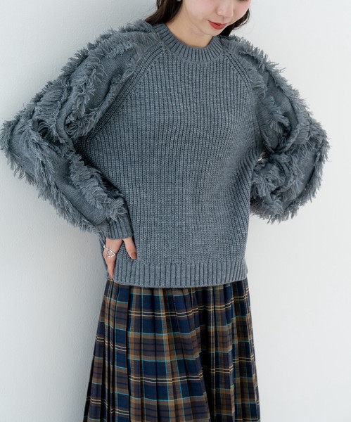 【new arrival】袖フリンジセミラグランプルオーバー　/　トップス　ニット　フリンジ