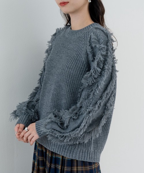 【new arrival】袖フリンジセミラグランプルオーバー　/　トップス　ニット　フリンジ