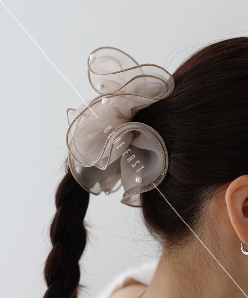 【再入荷】【人気】《オーガンジーパールシュシュ》ヘアアクセサリー　シュシュ　パール　オーガンジー