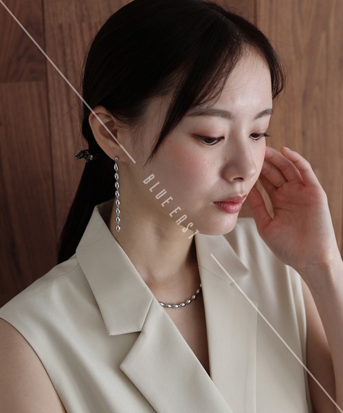 2025新作【ボールチェーンピアス】　アクセサリー  ピアス　ニッケルフリー