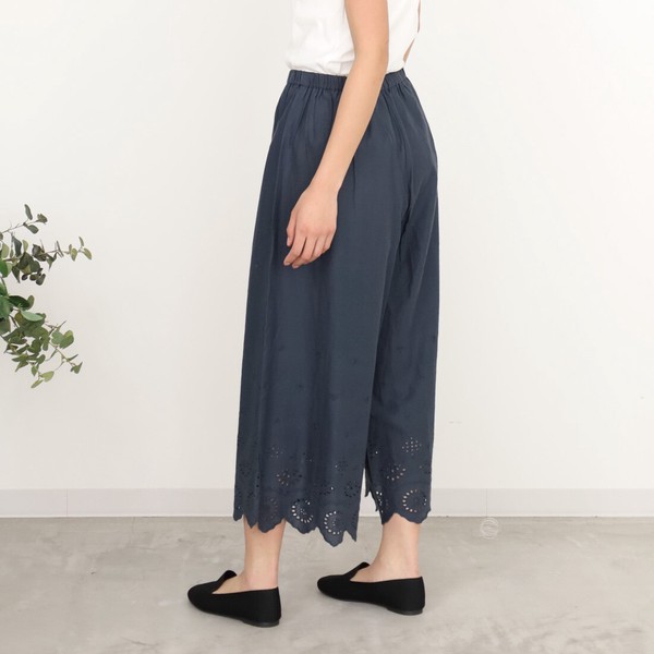 スカラップ刺繍ぺチパンツ