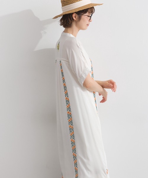 レーヨン刺繍 前立て×裾フォークロア花刺繍 バンドカラー ワンピース【2026春夏新作】
