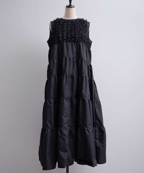 【再入荷】人気アイテム☆胸元フリルノースリーブティアードワンピース　skypink東京