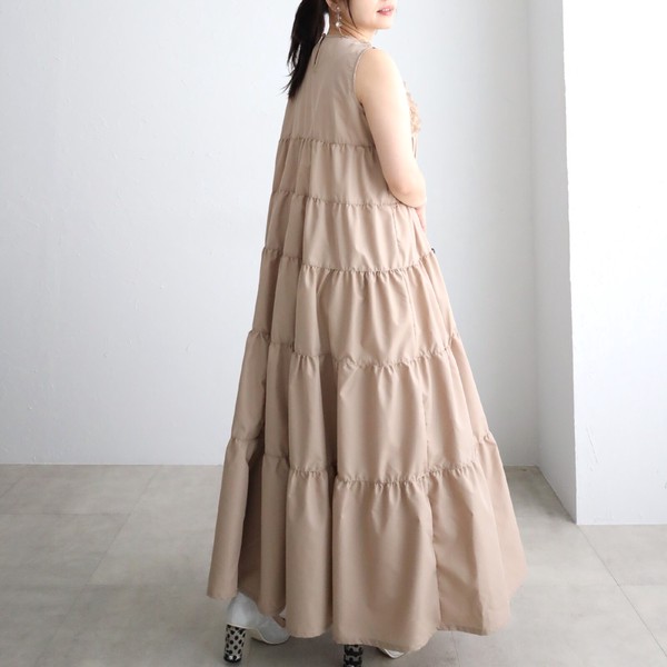 【再入荷！】立体フリルティアードロングワンピース　大人可愛い