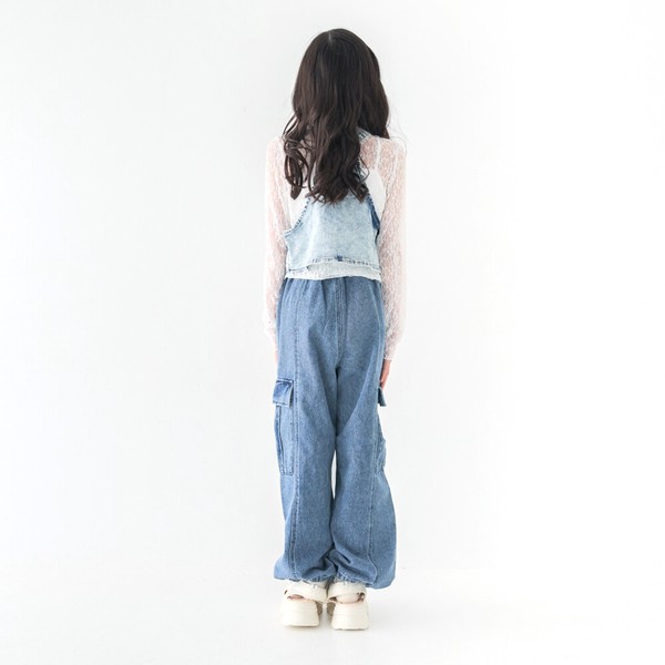 再入荷！人気140㎝150㎝160㎝　コットンデニム　カーゴパンツ　  裾アジャスターケミカルウオッシュ　3794