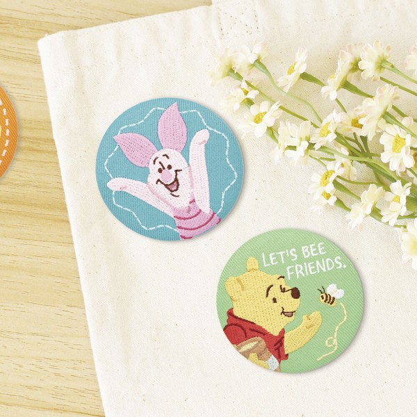 【7月入荷予定】 ディズニーシークレット刺繍缶バッジ　Winnie　the　Pooh／単品（12種）