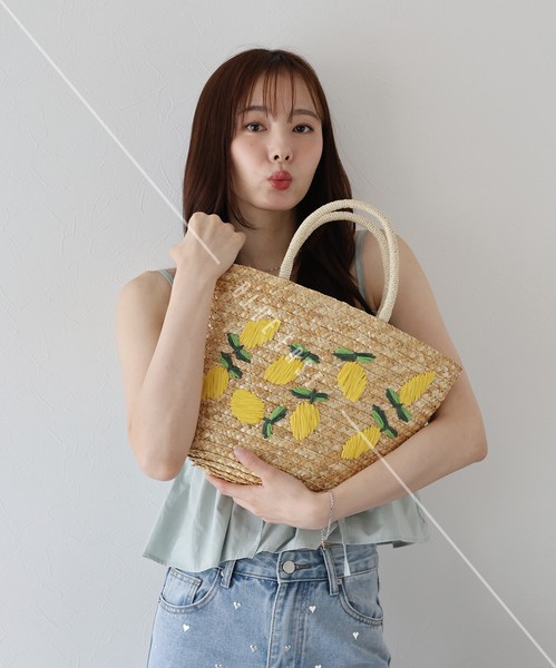 再入荷【フルーツ刺繍かごバッグ】鞄　 ハンドバッグ　かごバッグ　刺繍