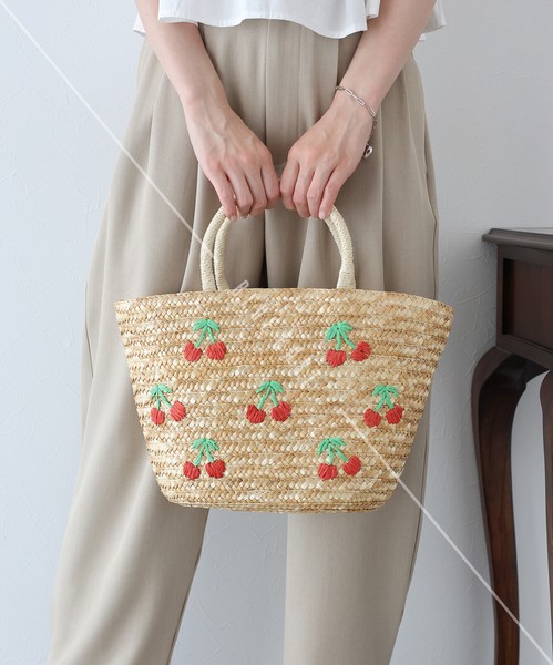 再入荷【フルーツ刺繍かごバッグ】鞄　 ハンドバッグ　かごバッグ　刺繍