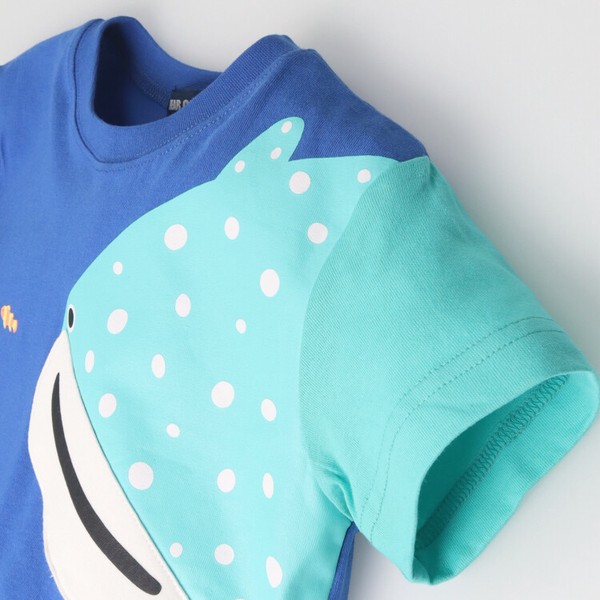 ジンベイザメ半袖Tシャツ  V36896  本体綿100％  海の生き物プリント  魚たちがいる楽しい仕掛け  ギフト
