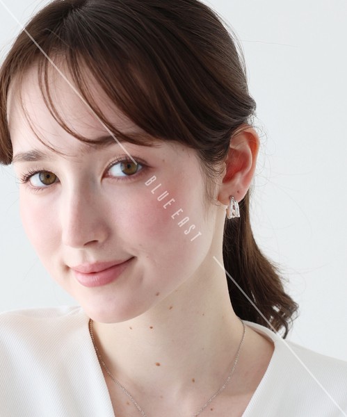 2026新作【トリプルラインカールピアス】ピアス　アクセサリー　ニッケルフリー