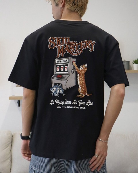 スロットネコ刺繍Tシャツ【2026夏物】