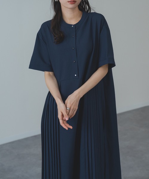 【2025SS新商品】半袖プリーツワンピース　レディース　オケージョン　プリーツ　ロング丈　夏ワンピース