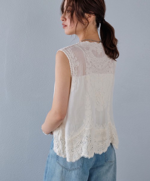 再入荷！【2026新作商品♪】シアーコットンレースフラワーモチーフノースリーブブラウス