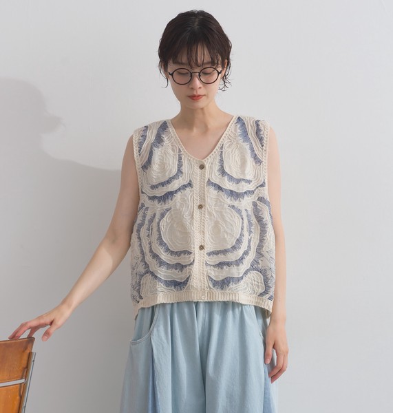 総柄刺繍風ニットベスト【2026春夏新作】