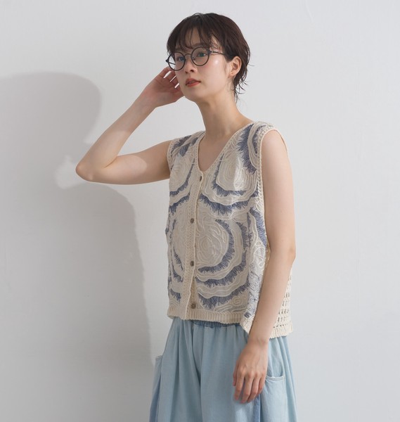 総柄刺繍風ニットベスト【2026春夏新作】