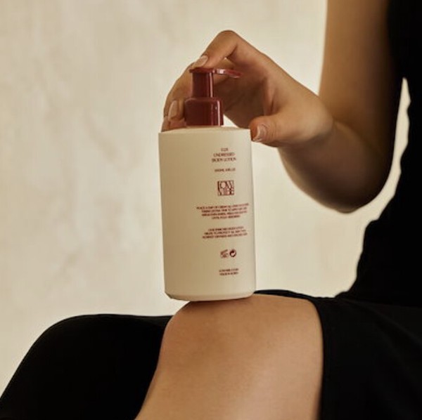 【B品】【ハンドウオッシュ】 LOWVIBE（ロウバイブ）028 UNDRESSED 300ml/韓国コスメ/ギフト/定番/ムスク