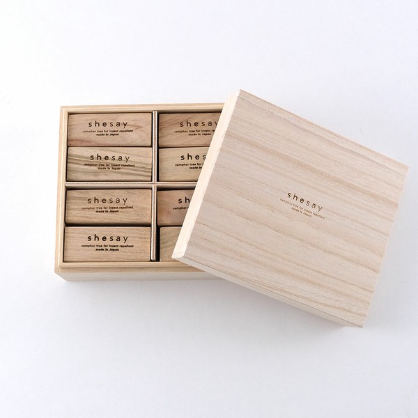 【定番】［防虫剤］衣替え時期にも活躍 カンフルツリーブロック（24個）【日本製】／ウッドケース くすのき