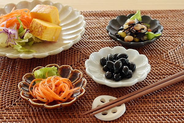 9色菊形小皿【小皿 日本製 美濃焼 和食器 菊型】